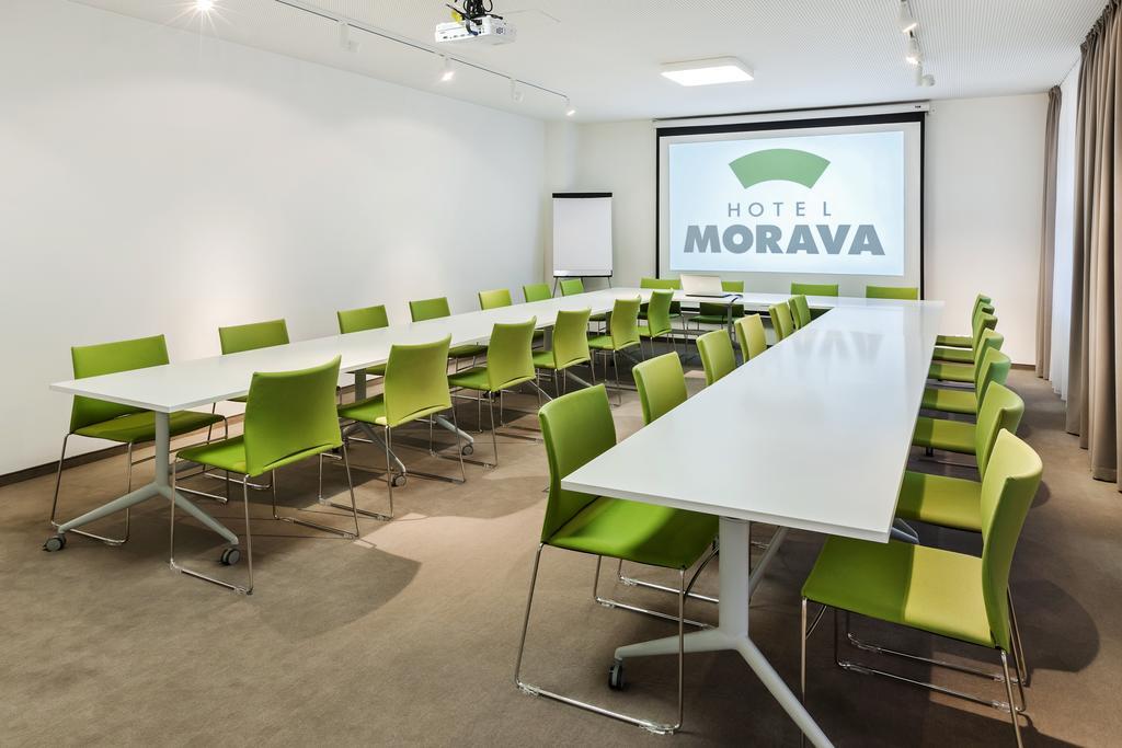 Hotel Morava Otrokovice Εξωτερικό φωτογραφία