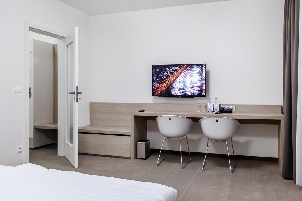 Hotel Morava Otrokovice Δωμάτιο φωτογραφία