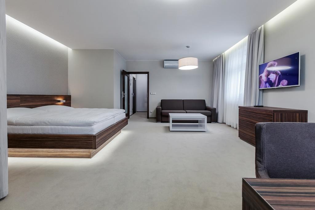 Hotel Morava Otrokovice Δωμάτιο φωτογραφία